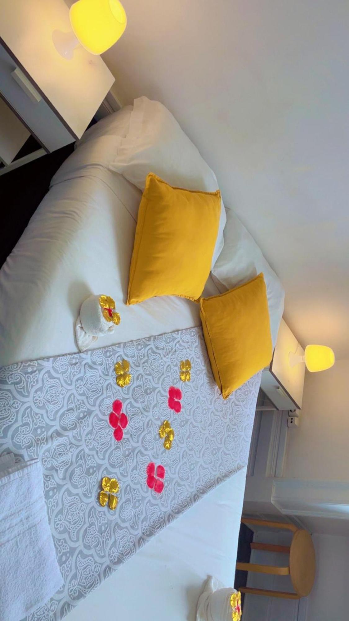 Ww Hostel & Suites Coimbra Buitenkant foto