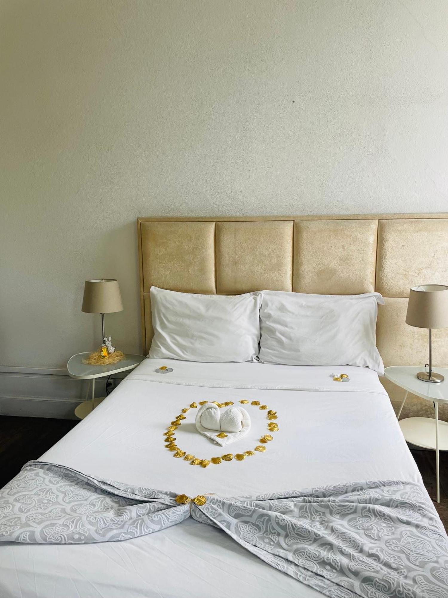 Ww Hostel & Suites Coimbra Buitenkant foto